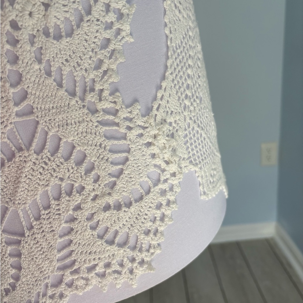 Elegant Cream Lace Lampshade - Picture 3 of 6